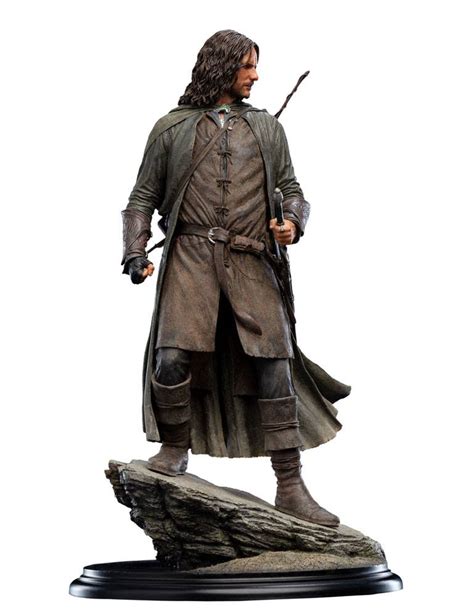 The Lord Of The Rings Statue 16 Aragorn Hunter Of The Plains Classic