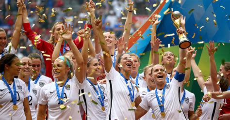 Women S World Cup Usa Celebrations Continue After Record Breaking Win Over Japan Cbs News