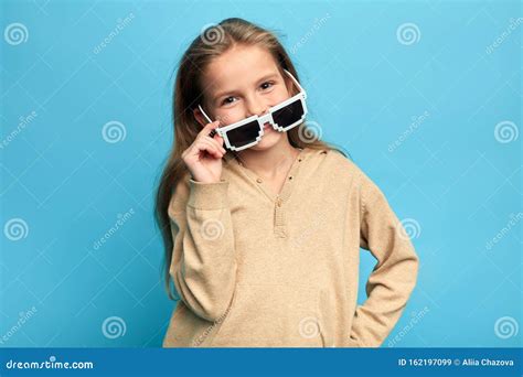 Cheerful Nice Pretty Girl Putting On Sunglasses Stock Image Image Of Face Head 162197099