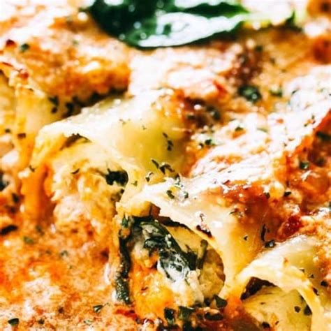 Creamy Ricotta Spinach And Chicken Cannelloni Cannelloni Pasta Tubes Packed With A Cheesy