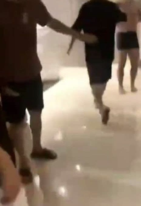 Man Catches Wife Having Group Sex With 2 Naked Men In Chengdu Hotel