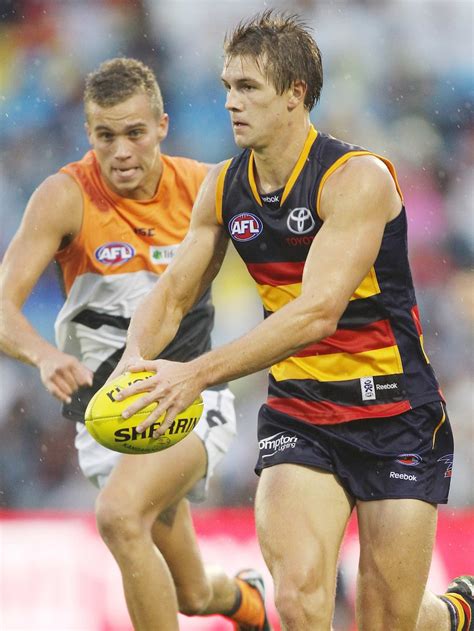 Adelaide Crows defender Sam Shaw retires due to concussion worries 