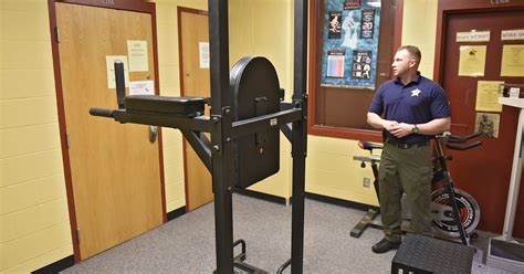 Recreation programs keep jail inmates busy