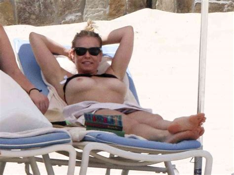 Chelsea Handler Nuda 30 Anni In Beach Babes