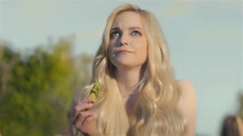 Anna Faris 46 Strips Down For Super Bowl Ad Calls The Experience ‘thrilling’ Bwcentral