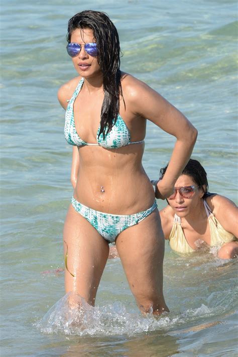 Priyanka Chopra In Bikini On The Beaches In Miami Fl Celebmafia