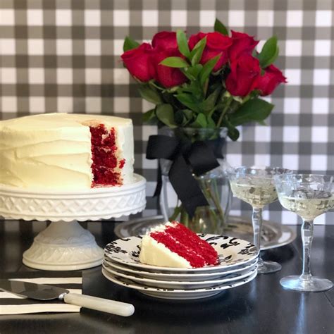 Waldorf Astoria Cake 🎂 Aka Red Velvet Melissa K Manos Designs