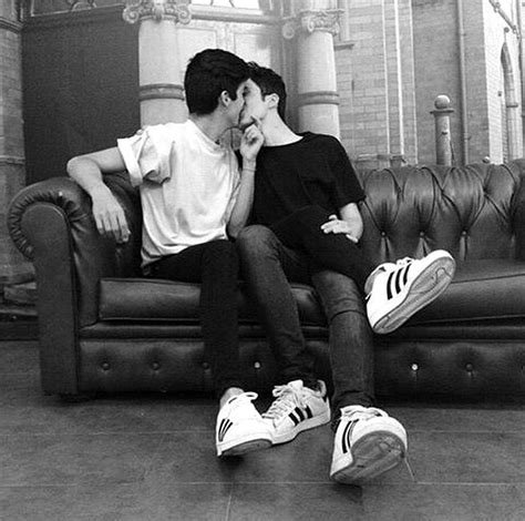 Parejas Goals Tumblr Tumblr Gay Men Kissing Couple Kissing Cute Couple Quotes Gay Aesthetic