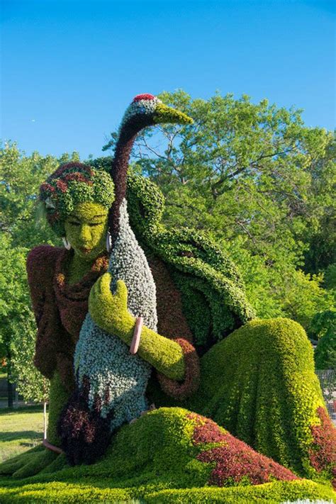 Pin On Sculptures Made Entirely Out Of Plants