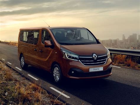 Renault Trafic 9 Osobowy 2019 Cars