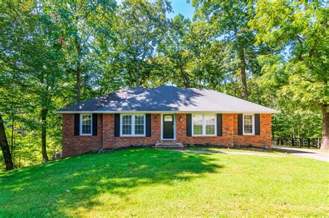 106 Sherwood Park Campbellsville, KY 42718 | MLS 23017657