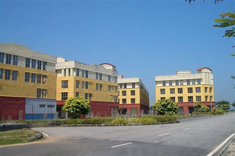 Mitä suosittuja nähtävyyksiä hotellin pulau melaka island stay apartment lähellä on? Islands in Malacca