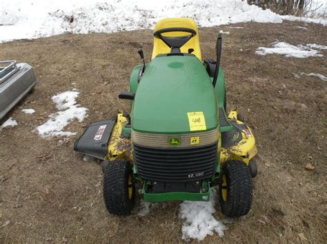John deere lx277 1 of 4. John Deere LX277