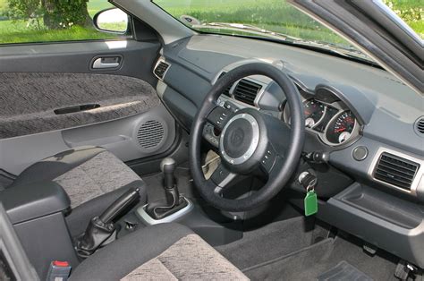 The impressive equipment levels fails to compensate for this fully. Proton GEN-2 Saloon Review (2008 - 2012) | Parkers