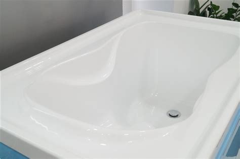 Some freestanding baby bath tubs have the option of being used in a sink or. Baby Soaking Bath Tub with Stand, Acrylic Baby Spa Tub | KOBIA