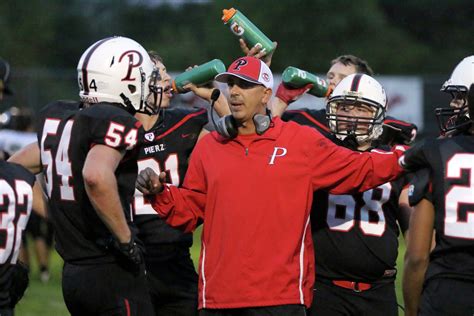 High School Football Pioneers Mustangs Meet For First Time Since