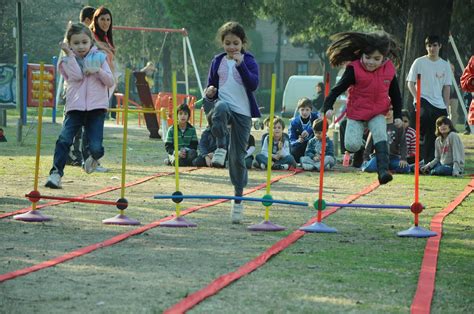 Plazas Recreativas Para Niños Y Niñas En Haedo Sdvs