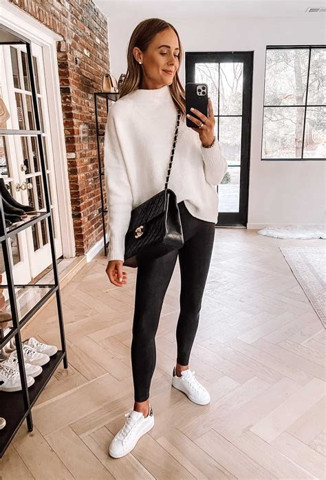 What To Wear With Faux Leather Leggings In Chic Modern