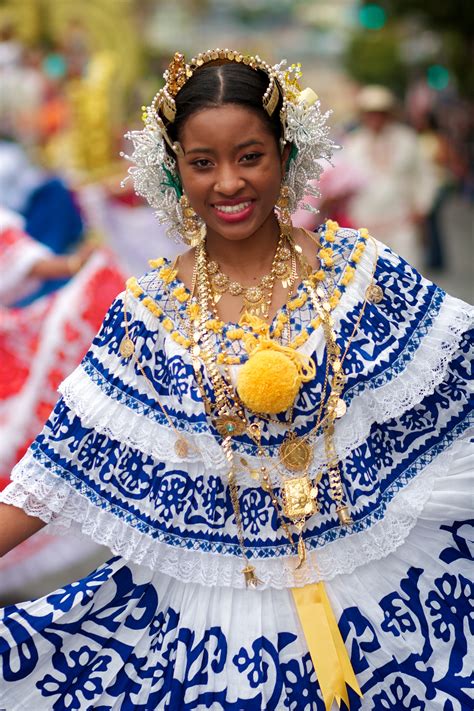 15 Incredible Photos Of Afro Panamanian Traditional Dress