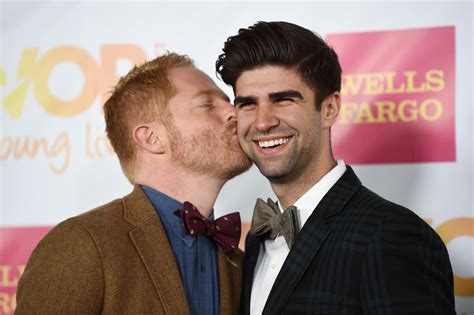 38 Of The Most Memorable Red Carpet Kisses Of All Time How To