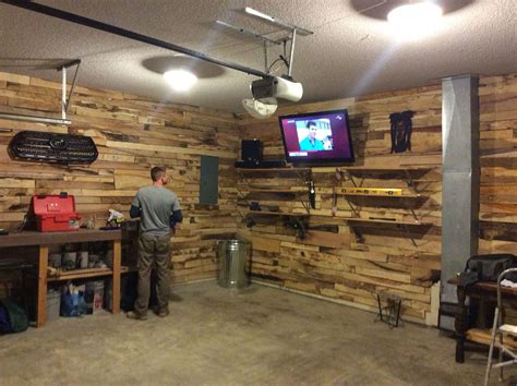 Convert Your Garage into a Man Cave | Garage ideer