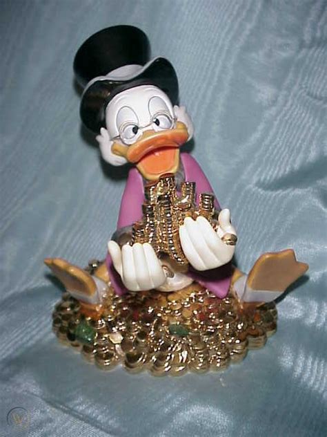 Scrooge Mcduck 30th Anniversary Figurine 18646392