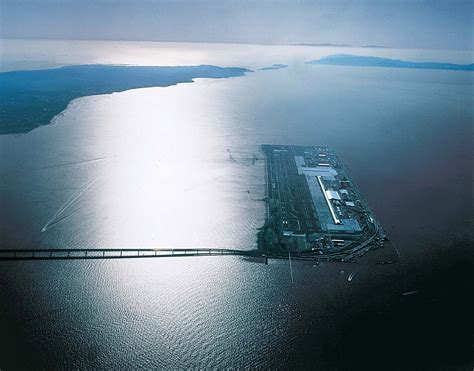 Kansai International Airport By Renzo Piano Airport On The Artificial