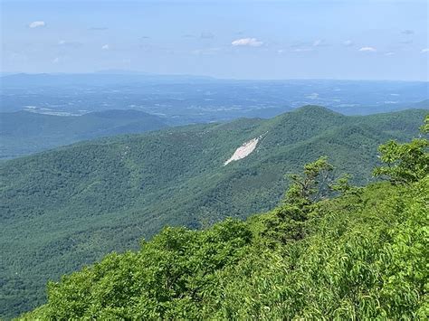 Luxury, 5 star, budget, long term, short term, weekend breaks Hiking the AT - Black Rock Overlook / Apple Orchard ...