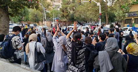 Women In Iran Take Center Stage In Antigovernment Protests The New