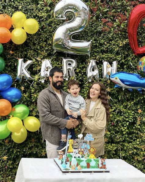 Burak Özçivit Y Su Esposa ¡celebran Los 2 Añitos De Su Hijo Karan