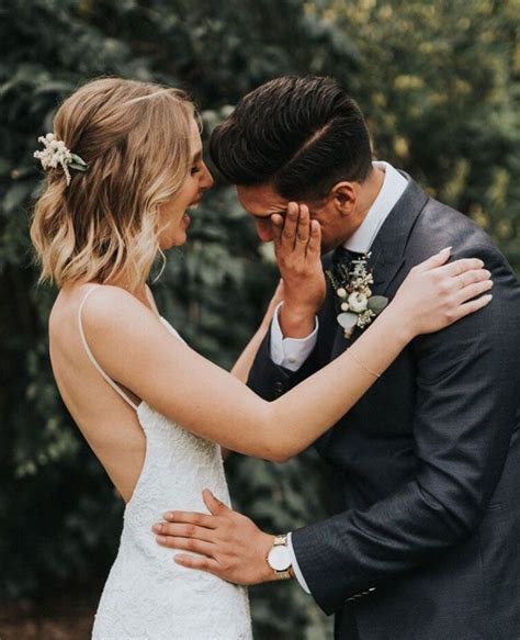 First Look Wedding Photos These 72 Adorable Photos Are So Touching