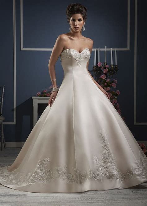 Amazing Satin Sweetheart Neckline Ball Gown Wedding Dresses With Beaded
