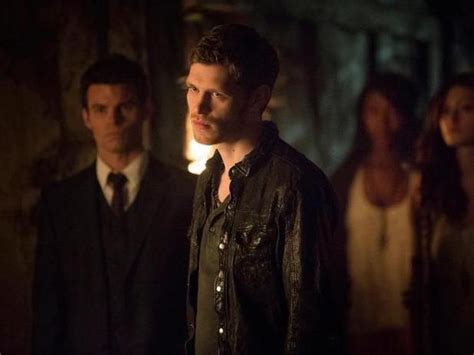 Vampire Diaries Spinoff Originals Gets Series Hart Of Dixie Renewed