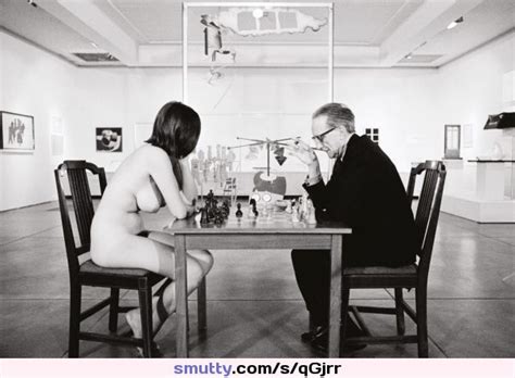 Eve Babitz And Marcel Duchamp Playing Chess Retro Nude Pic