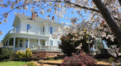 Choosing The Best Bed And Breakfast Hot Springs Arkansas Has To Offer