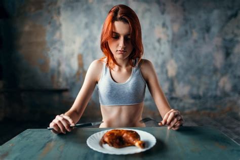 Beating Anorexia What Causes The Eating Disorder And How To Support