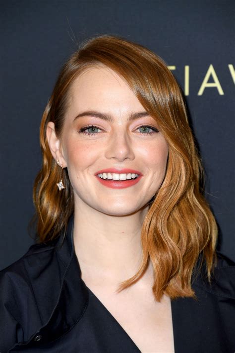 And while she's going the opposite road of light hair, she's sticking with 2019's monochrome color trend, with no highlights and a minimum of. Emma Stone - 2019 AFI Awards • CelebMafia