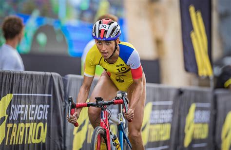 The league was formed on 16 july 2006 and replaced alpha ethniki at the top of the greek football league system. Poissy Triathlon | Les All-Stars Super League Triathlon ...