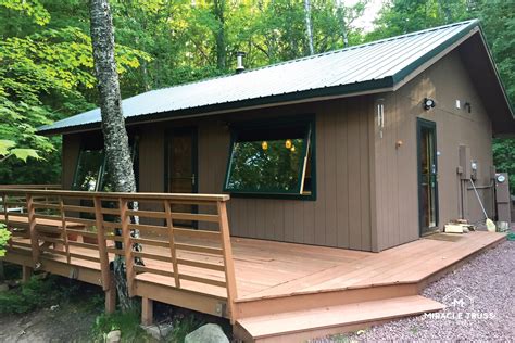 Explore cabins with porches and beautiful log cabins. Modern DIY Cabins and Retreats | Miracle Truss