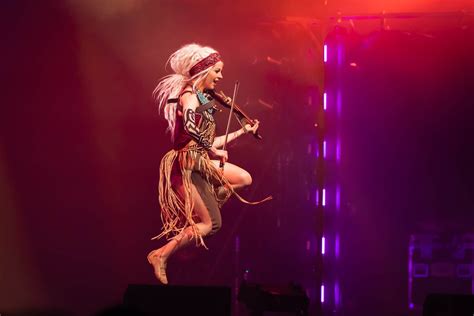 Photos Lindsey Stirling Brings Captivating Artemis Tour To Philadelphia