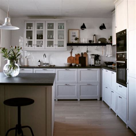 Ikea Kitchen Lerhyttan - Home and Aplliances