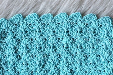 THNLife - How to Crochet the Tulip Stitch | Brianna Iaropoli