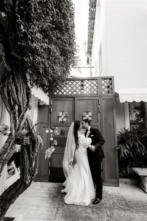 Find and contact local wedding venues in west palm beach, fl with pricing, packages, and availability for your wedding ceremony *accommodates 300 guests reception style & 200 seated* lakeside terrace banquet and conference center is south florida ultimate special event venue. Elegant West Palm Beach Wedding on Worth Avenue | Emily ...