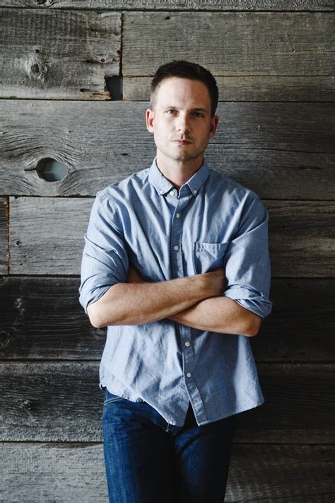 The star of usa network's sleek, stylish hit opens up about the show's passionate fans, its awkward place in trump's america, and his. Patrick J. Adams on Suits, Reclaimed Furniture, and His ...