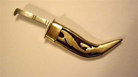 Sikh Girl Banned From Taking Kirpan To School In Rotherham Over Safety