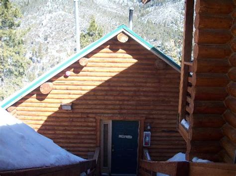 We are your local getaway from the hustle and bustle of the city, allowing you to experience the beautiful view of the mountains with dinner, escape the heat of the desert with a cool drink in hand, or explore nature in peace with a. Front of cabin #16 - Picture of Mt. Charleston Lodge ...