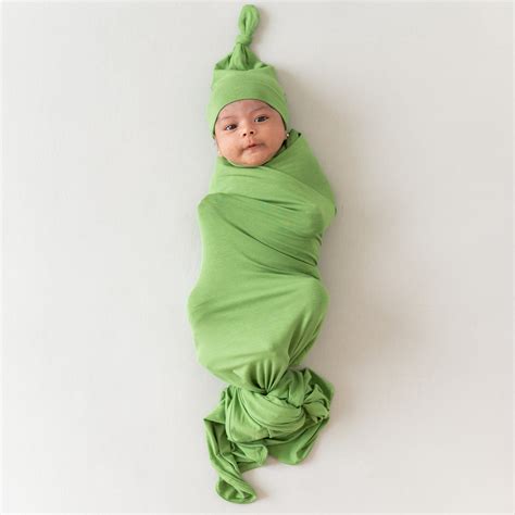 Kyte Baby Swaddle Blanket In Palm Blossom