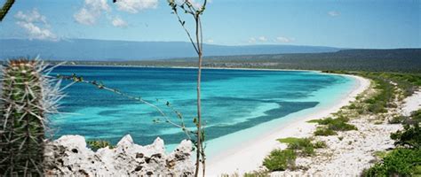 Bahía de las águilas es un área protegida y esperamos que permanezca así para siempre, siendo parte integral del parque nacional jaragua, por lo además geográficamente pertenece a la provincia de pedernales. BAHÍA DE LAS ÁGUILAS - Republica Dominicana | Republica ...
