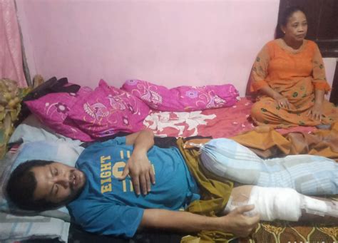 Peristiwa bermula dari perselisihan antara harmoko dengan frengky yang masih terhitung sepupunya sendiri. Harmoko Dapat Bantuan Kursi Roda dari Nasdem - Poskotaonline