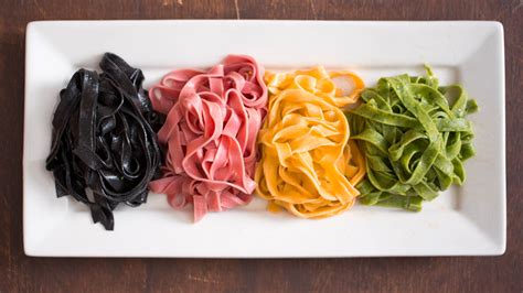 Mantener el calor de la pasta. How to Color Fresh Pasta | Serious Eats